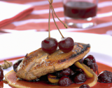 Escalope de foie gras d'oie grillée aux cerises noires d'Eguisheim