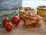 Mini-quiches au poulet, cheddar, tomates cerise et ciboulette