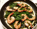 Gambas sautées, sauce épinard, ail et menthe