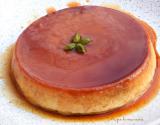 Flan à l'orange et poudre de pistache