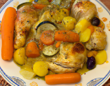 Poulet au four traditionnel accompagné de légumes