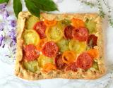 Pizza rustique à la tomate et au thym