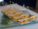 Foie gras sur lit de pommes caramélisées