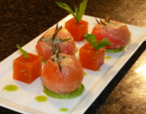 Bonbons de tomates à la mozzarella, gelée au basilic