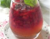 Verrine de fraises en gelée de menthe