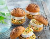 Petits buns au pavot,coleslaw et en cas de caprice