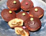 Muffins fourrés au kiwi nappés et au chocolat noir