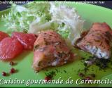 Roulés de saumon marinés au chèvre et pamplemousses roses