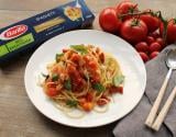 Spaghetti bio aux tomates fraîches et amandes