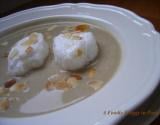 Velouté de Châtaignes et Meringues pochées aux Cèpes, comme une île flottante