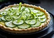 "Une recette équilibrée qui devrait plaire à toute la famille" : cette tarte au concombre pleine de fraîcheur est idéale pour la saison !