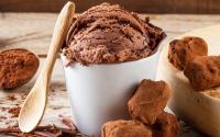 6 glaces ou desserts glacés pour les mordus de chocolat