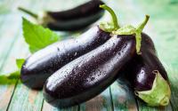 Comment faire un flan d’aubergine à la sauce tomate ?