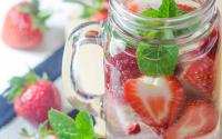 Detox water à la fraise