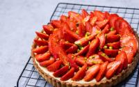"Pour conserver tout le croustillant de la pâte..." : notre chef dévoile ses astuces pour réussir la tarte aux fraises !