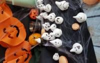 Meringues fantômes spécial Halloween