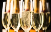 Après le Nouvel An : s'il vous reste des fonds de champagne, voici des idées pour les utiliser en cuisine !