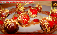 Cerises enrobées au chocolat pimenté d'Espelette