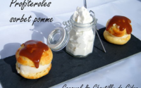 Profiteroles à la pomme, caramel et chantilly au Cidre