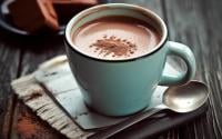 Recette - Chocolat chaud aux mini chamallows en vidéo - 750g.com