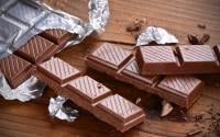 Mettre le chocolat au réfrigérateur quand il fait chaud : bonne ou mauvaise idée ?