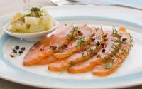 Saumon Gravlax comme dans les pays scandinaves