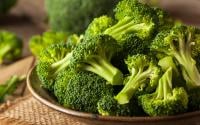 Fleurs, feuilles ou tiges : quelle partie du brocoli est en réalité la plus nutritive ?