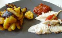 Bananes plantains avec du poisson braisé