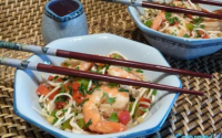 Wok de crevettes aux nouilles chinoises