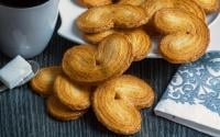 “Un petit goûter parfait pour les enfants (et pour les grands)” : Noémie Honiat livre sa recette irrésistible de biscuits roulés au sucre !