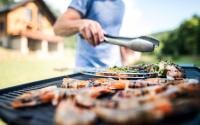 Quelles précautions prendre pour un barbecue sain cet été ? Les conseils d’un médecin