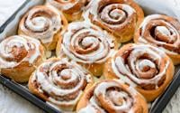 "Cette recette a ravi tout le monde" : faites de délicieux cinnamon rolls, parfaits pour vos goûters d’automne !