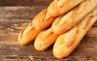 “Pour ressusciter le pain de la veille” : François-Régis Gaudry partage une recette anti-gaspi idéale pour l’apéro !