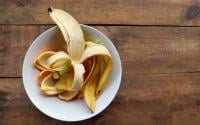 Ne jetez plus vos peaux de banane, faites-en plutôt une infusion pour mieux dormir !