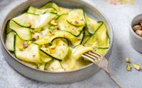 “Comment faire une entrée d’exception avec une simple courgette ?” : ce chef partage une recette qui va bluffer vos invités !