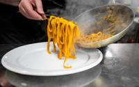 Ce chef italien révèle les 4 ustensiles indispensables selon lui pour réussir parfaitement vos pâtes