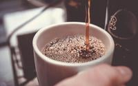 Machine café De’Longhi à moitié prix : Amazon sort le grand jeu mais pour combien de temps ?