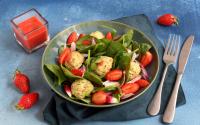 Envie de fraîcheur ? Testez cette salade de printemps sucrée-salée originale et pleine de peps