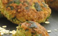 Galettes de flocons d'avoine oignons et courgettes