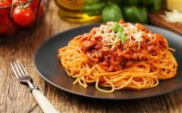 Spaghetti à la bolognaise : ce chef livre son ingrédient secret pour rendre la sauce encore plus savoureuse