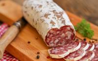 Au frais ? À température ambiante ? Voici où il faut ranger le saucisson pour bien le conserver