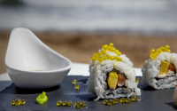 Maki inversé et sushi ibérique avec des perles