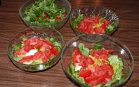 Salade laitue, tomates et poivrons