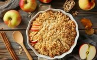 Salées ou sucrées, voici nos meilleures recettes de crumbles pour l’automne !