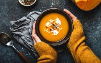 Voici des astuces pour rattraper une soupe trop liquide, trop épaisse ou trop épicée