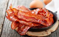 Cette astuce géniale pour rendre votre bacon croustillant comme jamais !
