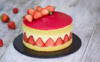 Cette recette avec des fraises est super simple à faire pourtant elle va bluffer vos invités à coup sûr !