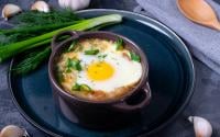 Oeuf cocotte façon raclette : On a trouvé la recette parfaite pour un repas facile le dimanche soir !