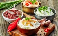 Voici notre top 10 des meilleurs dips, tartines et tartinades pour vos apéritifs estivaux !