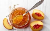 Comment faire une bonne confiture de pêches ? Avec notre recette, vous allez pouvoir vous régaler toute l’année avec ce fruit